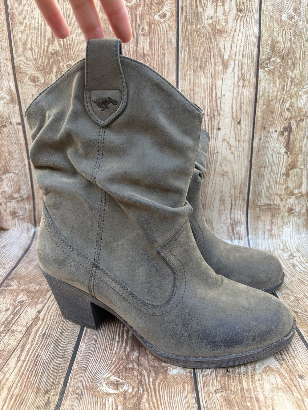 Rocket Dog Gray Western Mid-Calf Pull On Boots Round Toe Block Heel SIZE 7.5